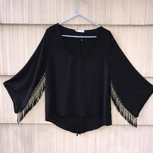Haute Society Tops - ✅Haute Look Blouse with fringed sleeves